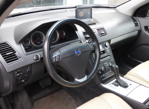 Volvo XC 90. Multimedia-Navigation.